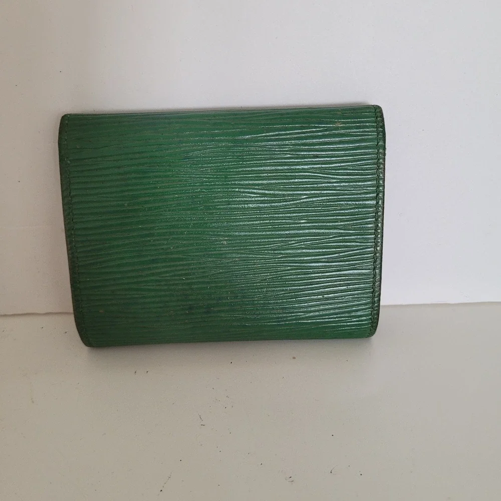Louis Vuitton Borneo Green Epi Leather Compact Wallet Coin Purse CA0926